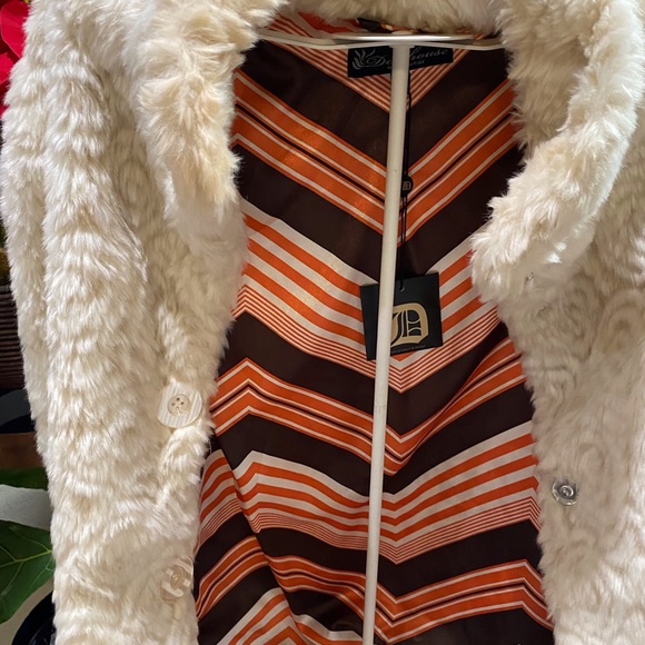 Dollhouse  Coat Brand new with tag. - Picture 4 of 5